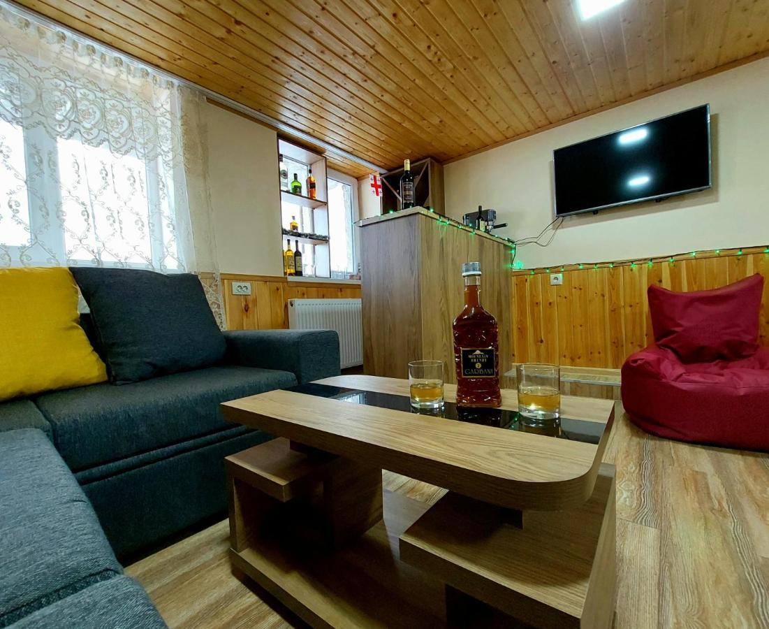 Cozy Hotel Kazbegi מראה חיצוני תמונה